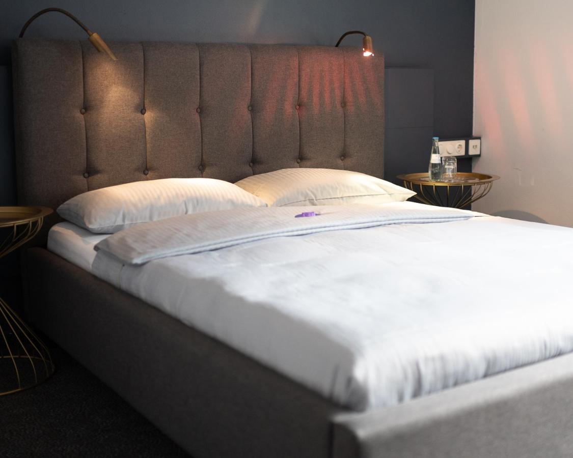 Double Room,1542402676:JPEG