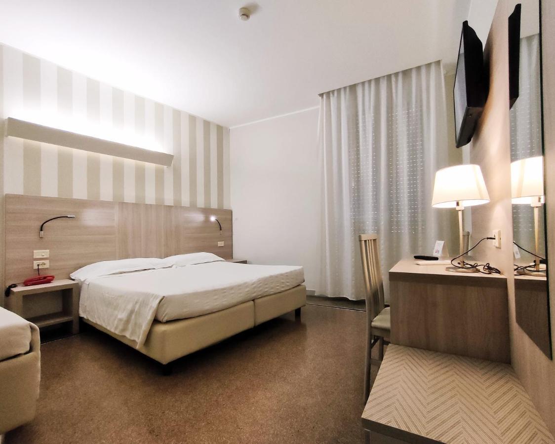 Basic Triple Room,1228849532:JPEG