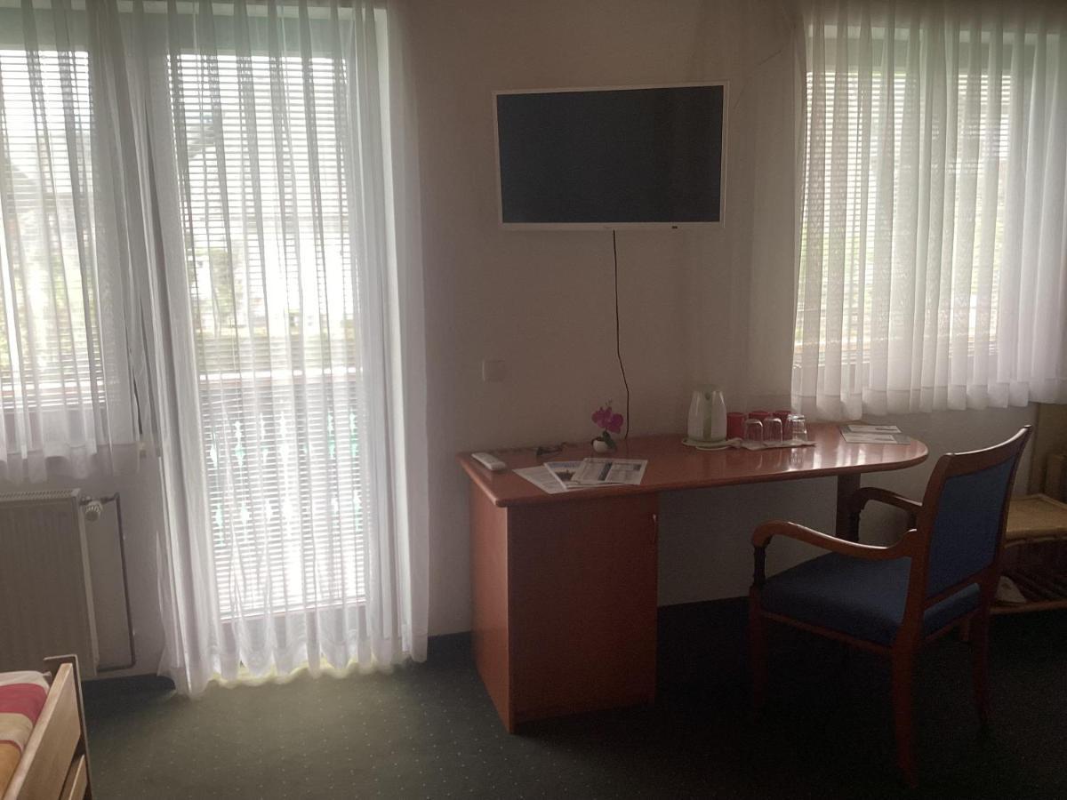 Dreibettzimmer mit eigenem Bad