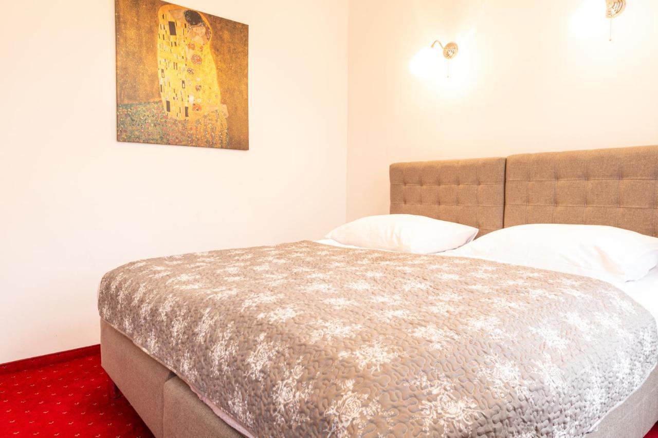 Dreibettzimmer
