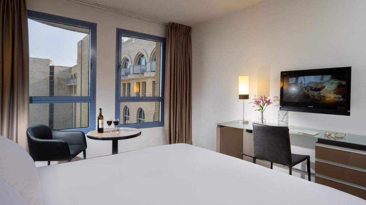Quarto Superior com Cama de Casal ou 2 de Solteiro