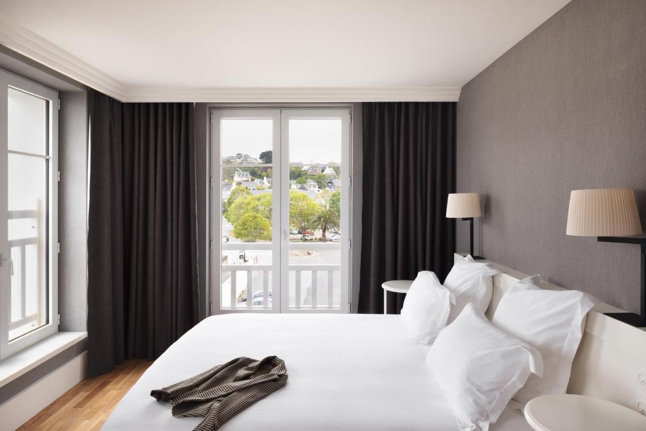 Chambre Double - Vue Latérale sur Mer