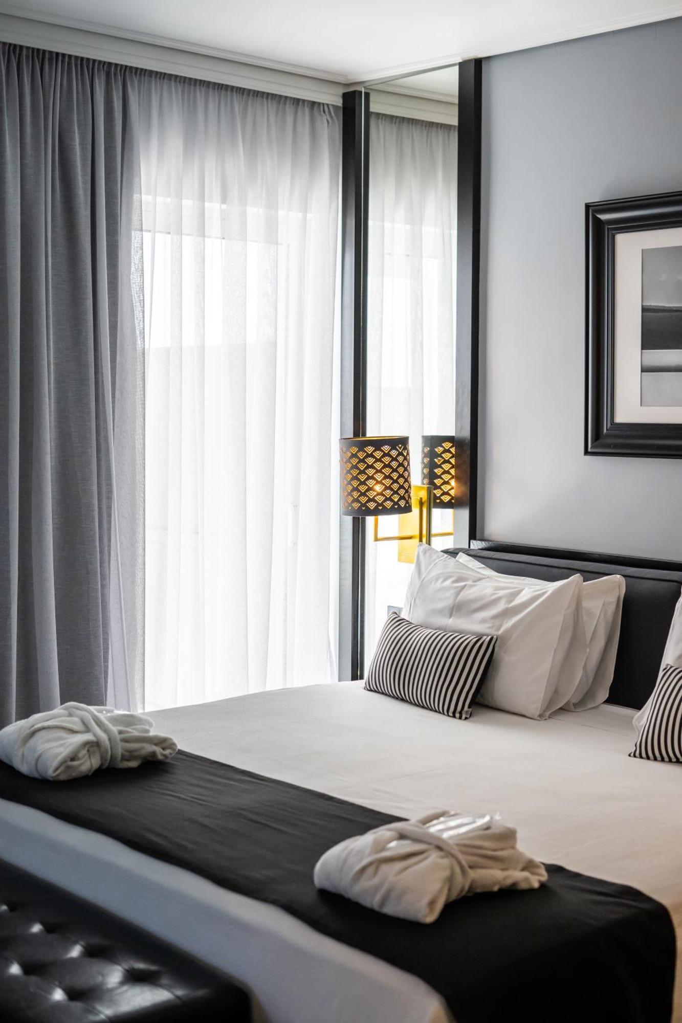 Chambre Double ou Lits Jumeaux avec Balcon