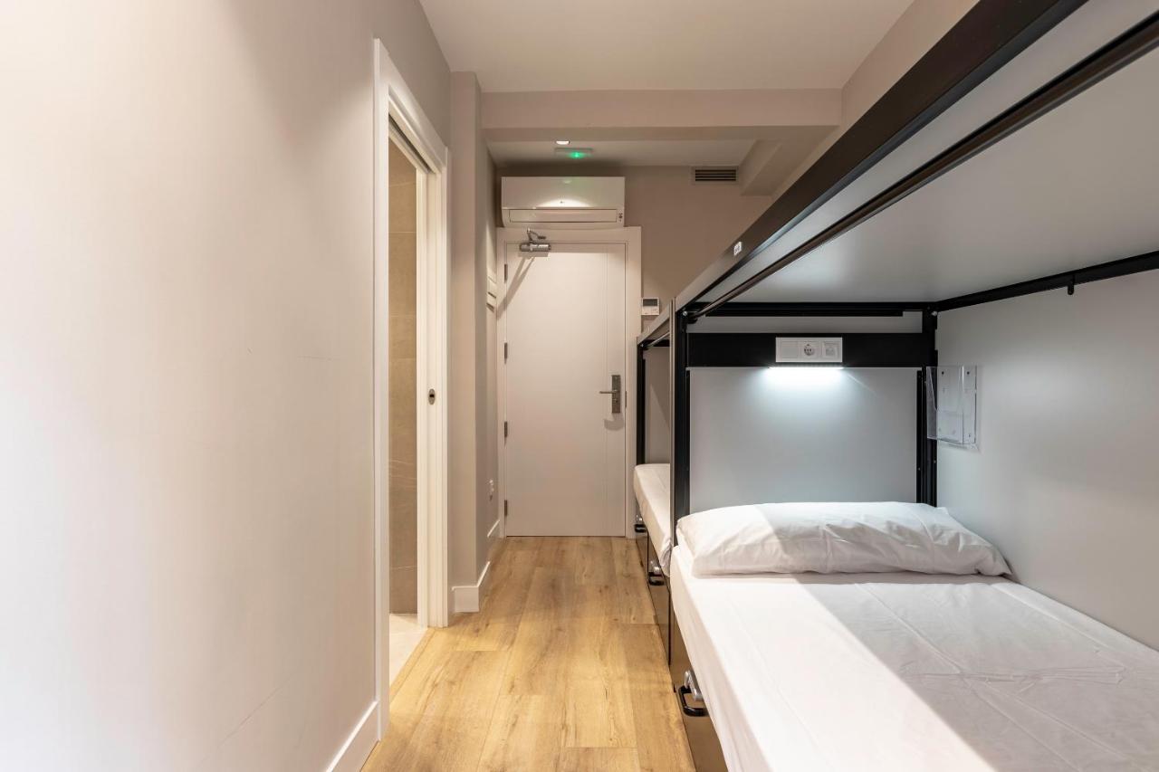Vierbettzimmer mit eigenem Bad