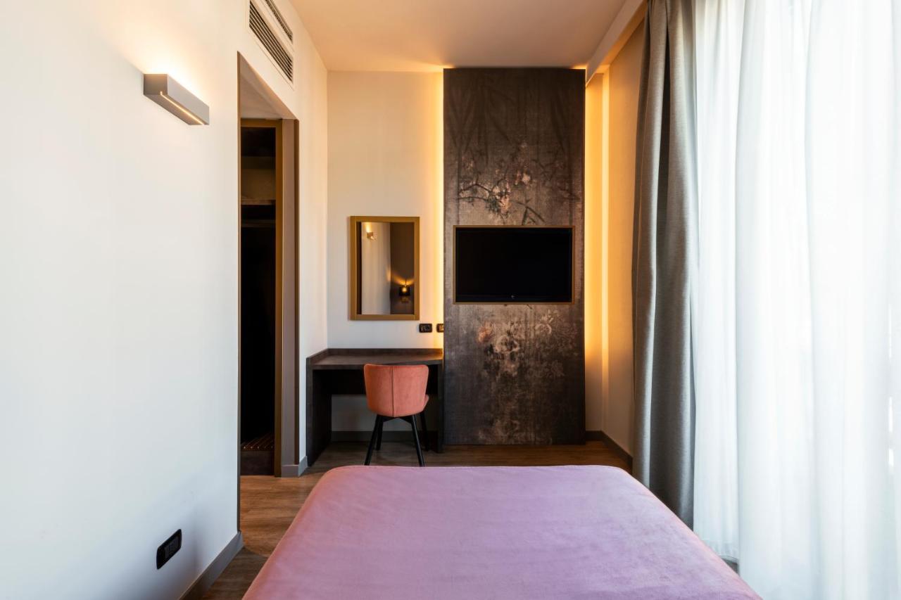Single Room,1433172262:JPEG
