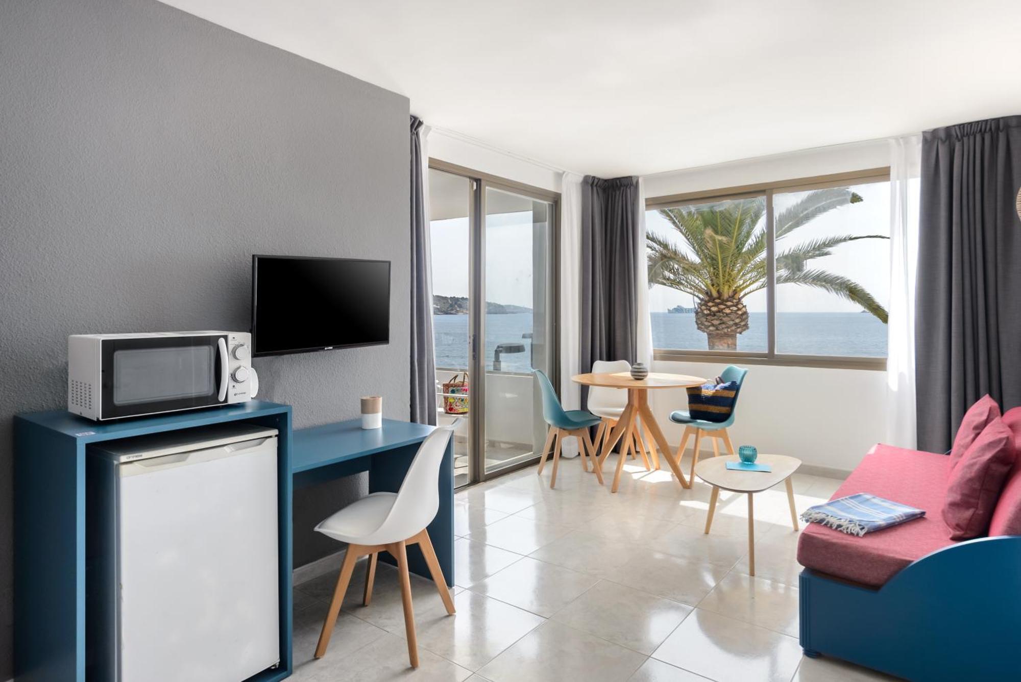 Apartamento com 2 Quartos e Vista Mar