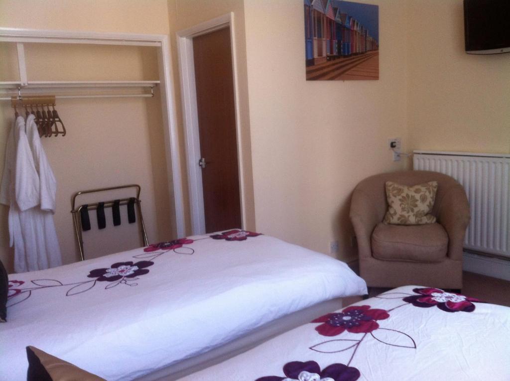 Queen Suite mit 2 Queensize-Betten - Hearing Zugang mit Badewanne / Nichtraucher