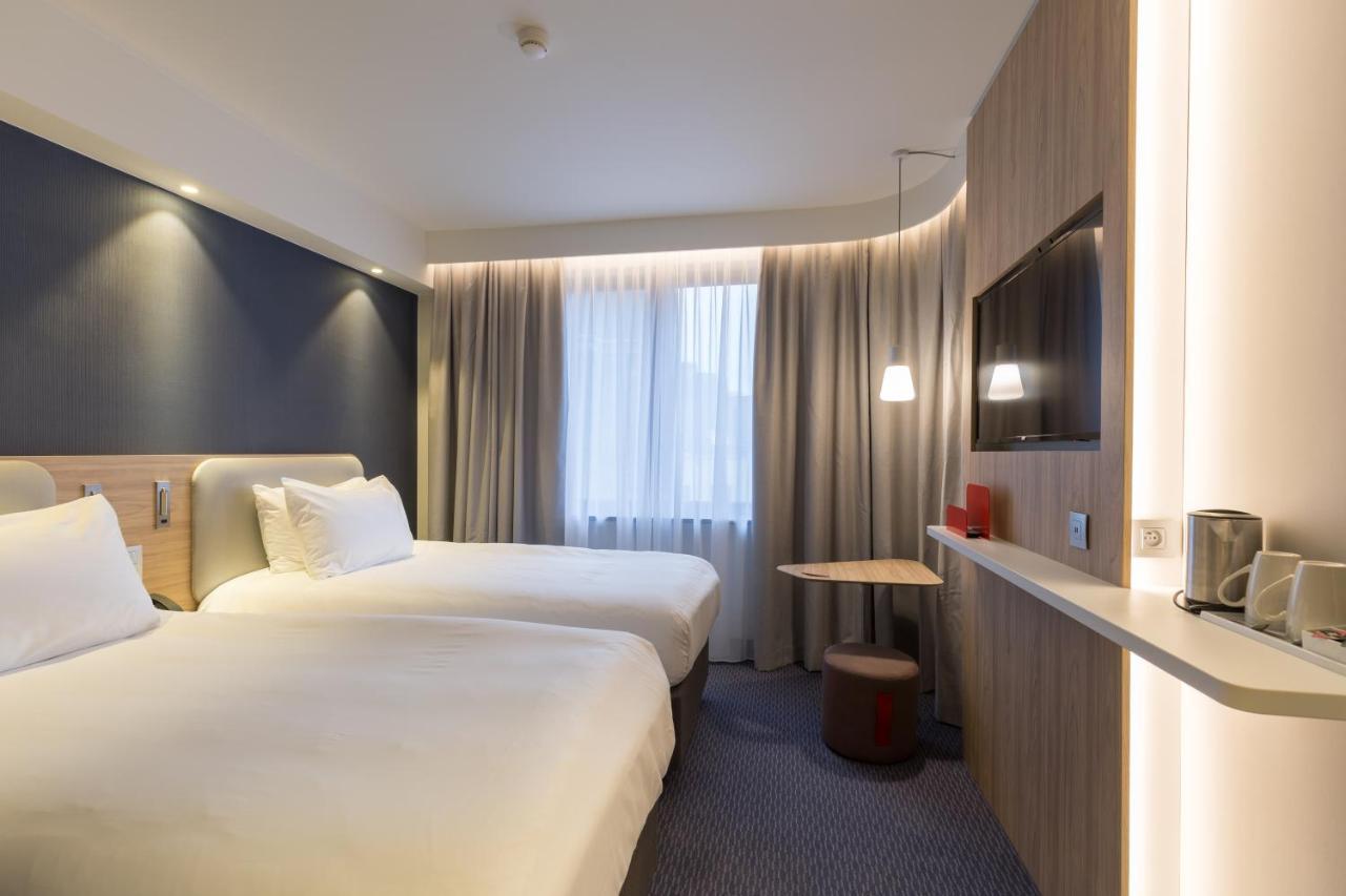 Standaard Tweepersoonskamer met 2 Aparte Bedden - Gratis Ontbijt