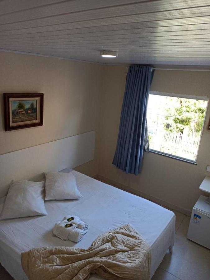 Quarto Grande com Cama de Casal ou 2 de Solteiro