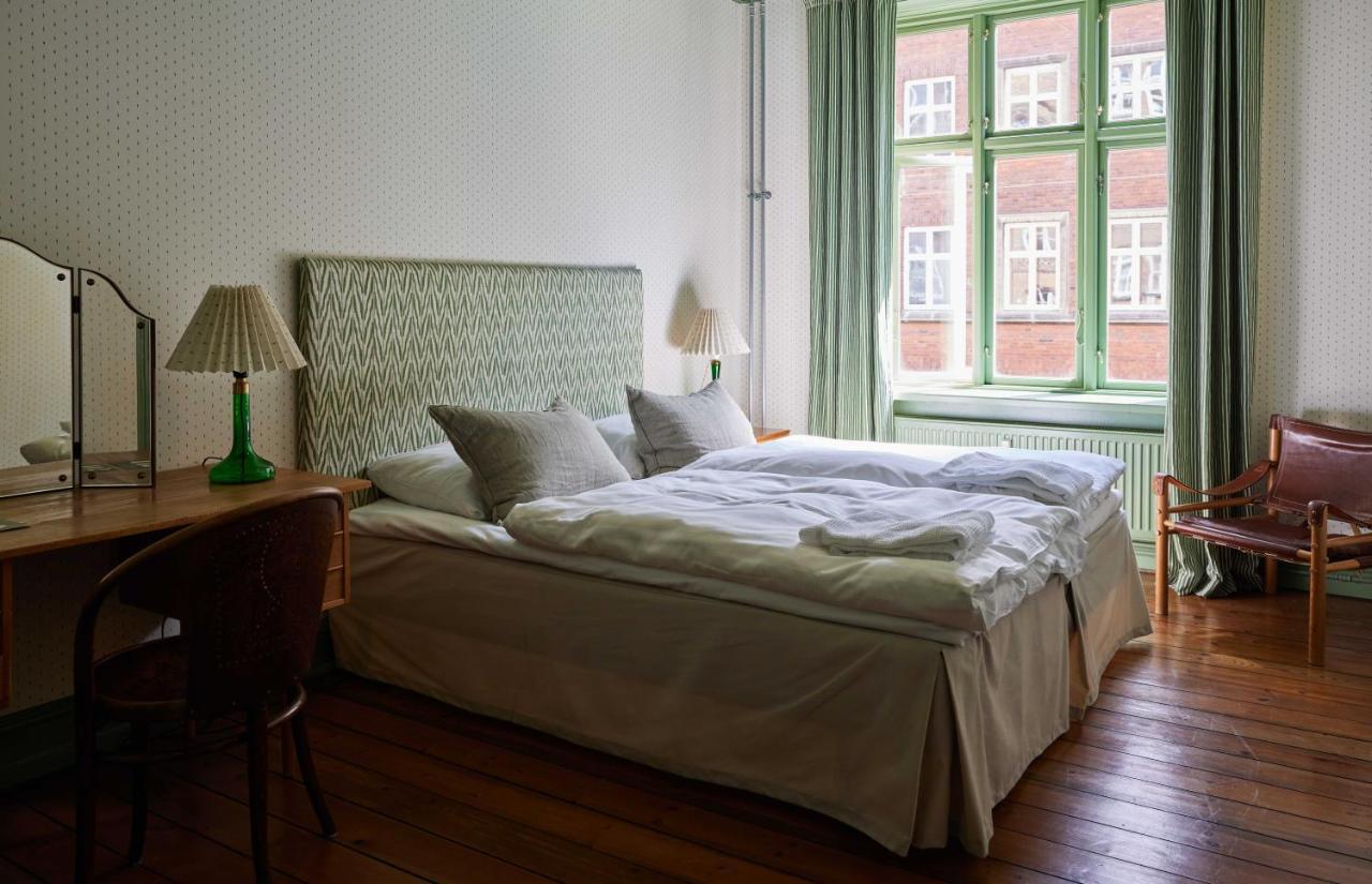 Double Room with Shared Bathroom