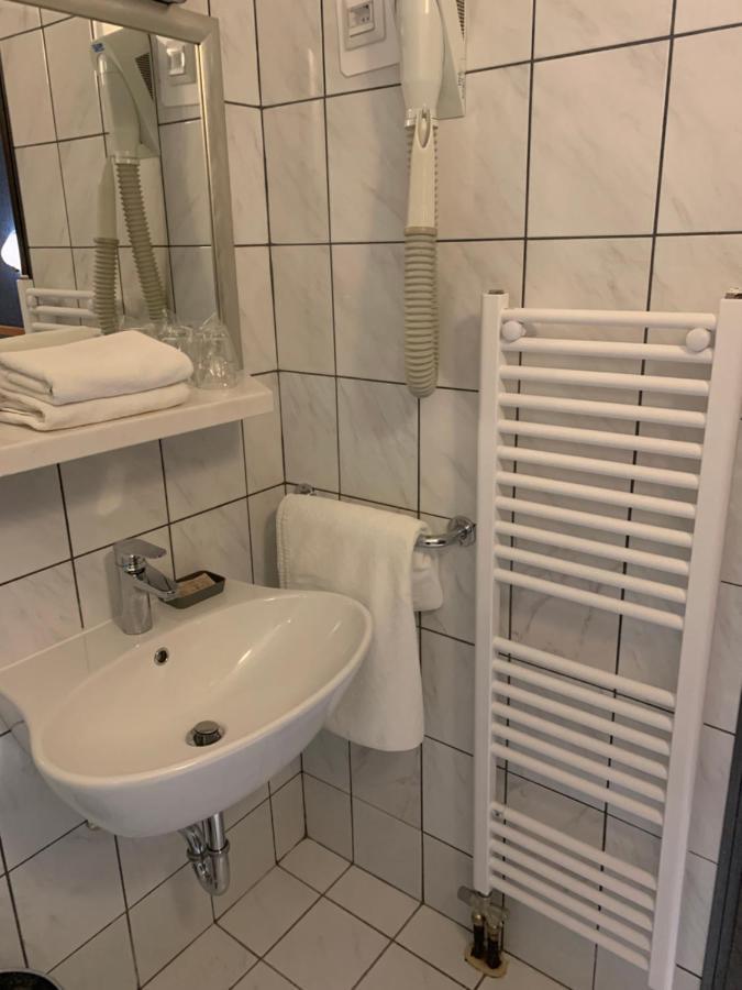 Triple Room,1246052779:JPEG