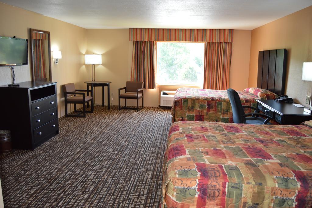 Queen Room with Two Queen Beds