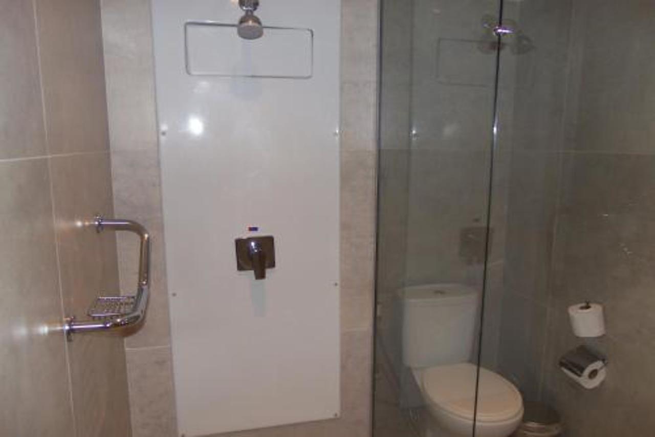 Quarto Duplo Superior com 2 Camas de Casal