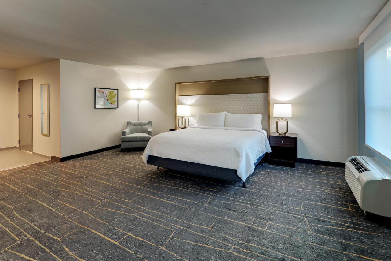 King Room - Mobility Access/Hearing Accessible