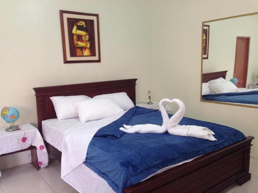 Quarto Duplo com Vista da Piscina