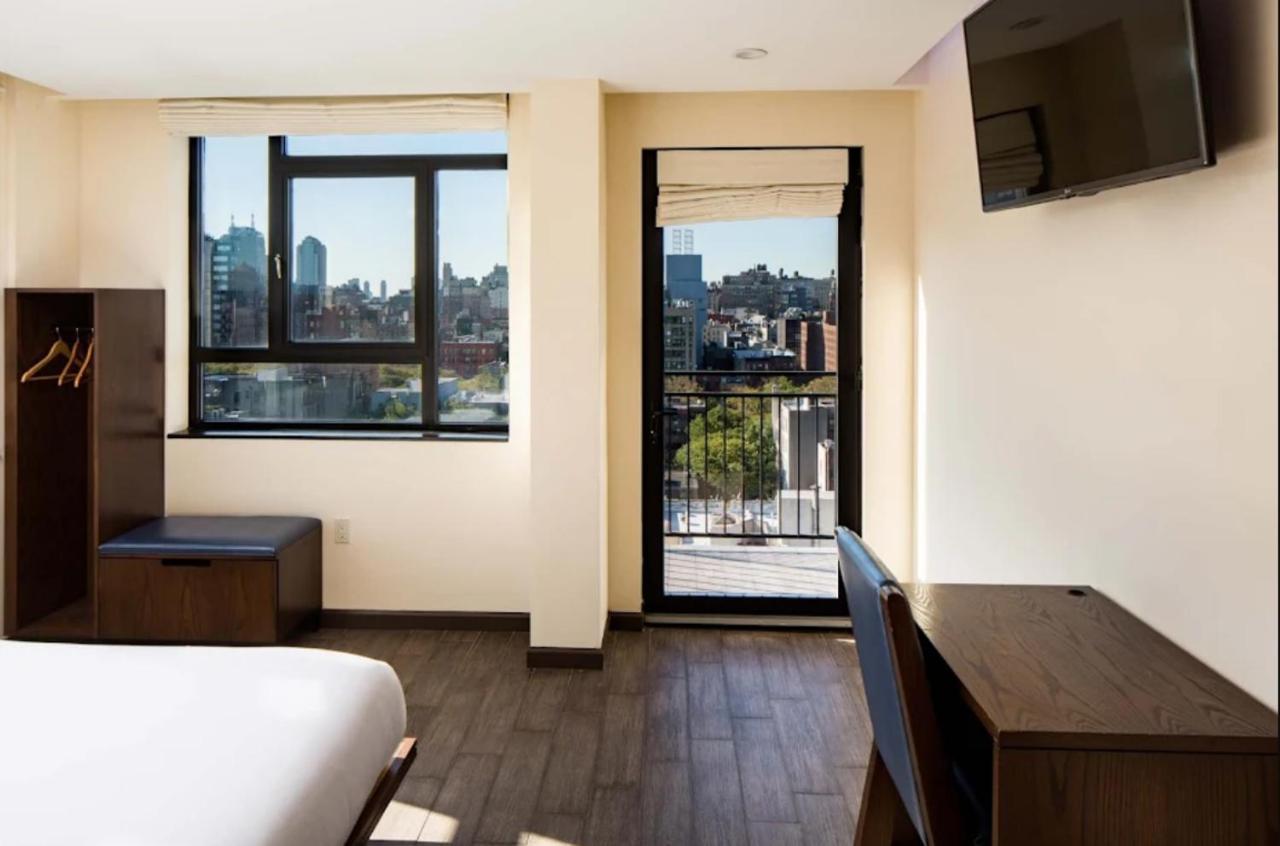 Doppelzimmer mit Balkon