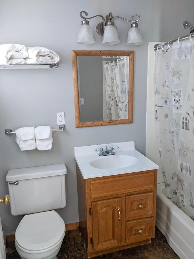 Double Room Private Bathroom,1260737701:JPEG