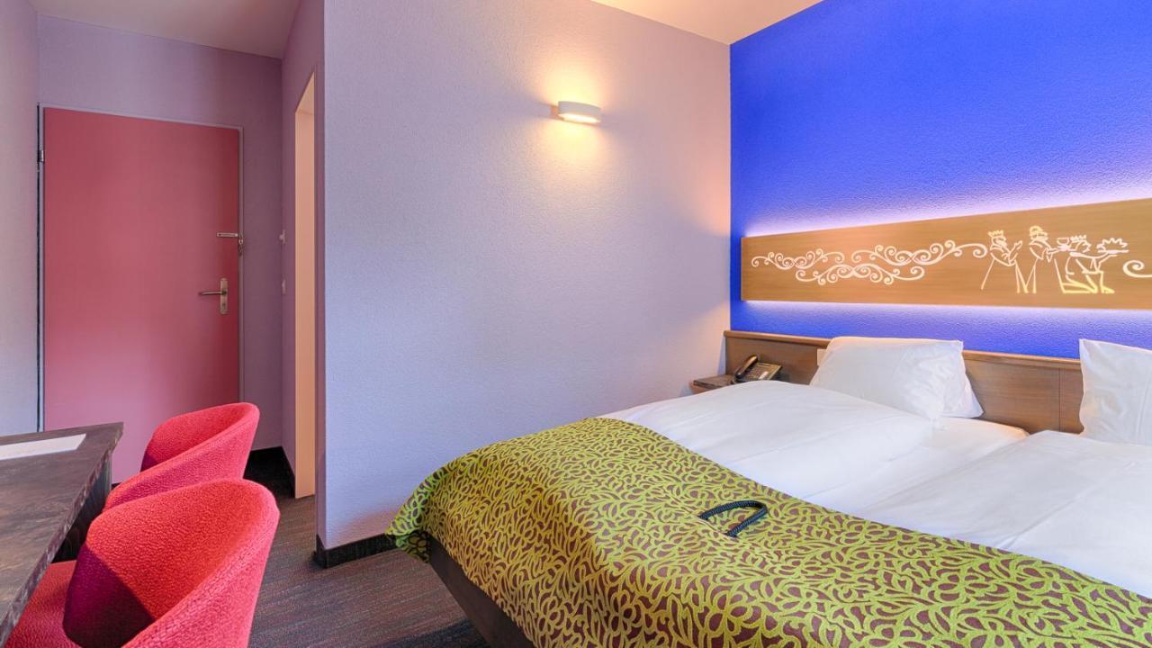 Small Double Room,1263208141:JPEG