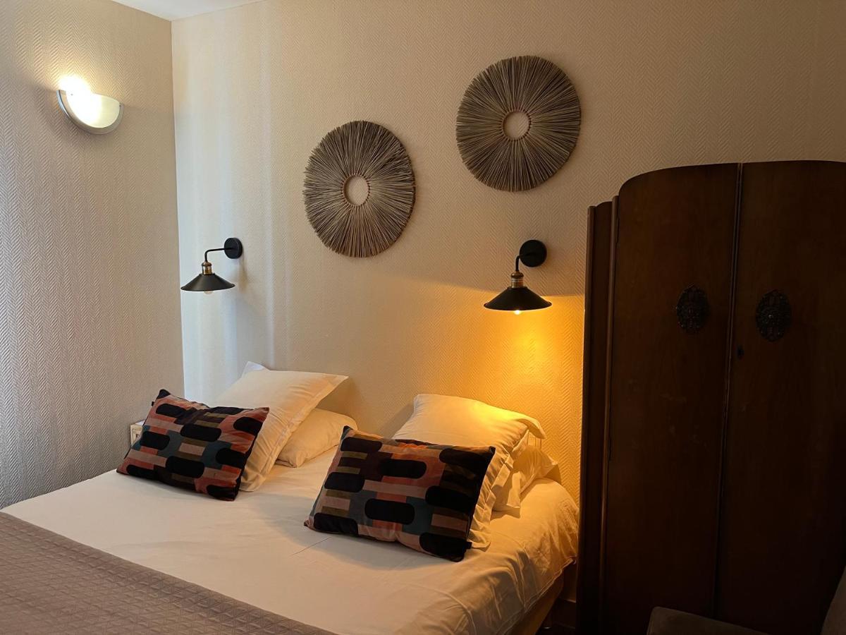 Chambre Double - Vue sur Rue