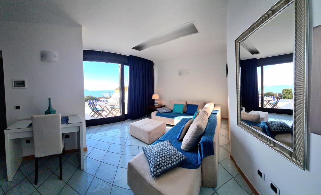 Quadruple Room with Sea View,1270729693:JPEG