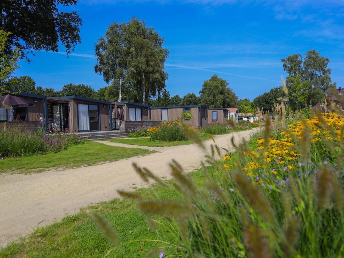 Standaard Tweepersoonskamer met 2 Aparte Bedden - Uitzicht op de Tuin