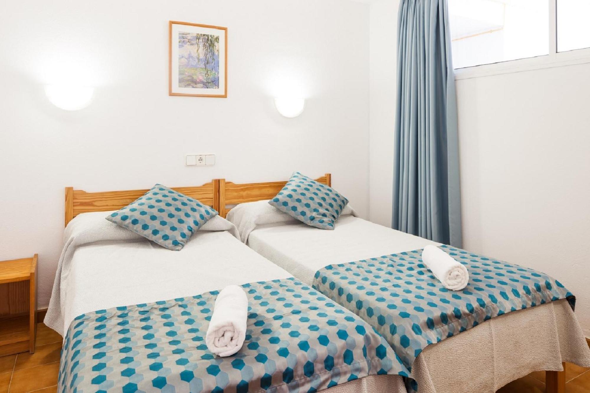 Two-Bedroom Apartment,1306926376:JPEG