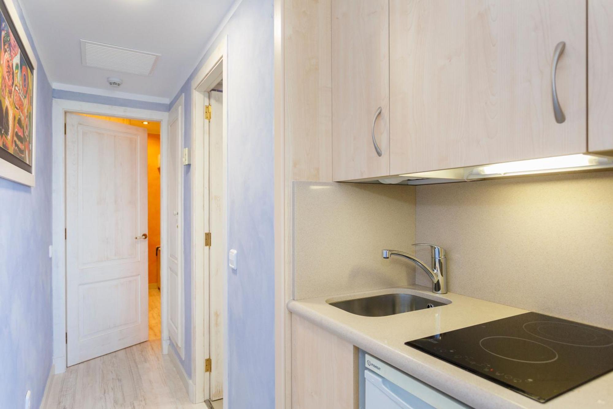 Apartamento com 1 Quarto e Vista Piscina