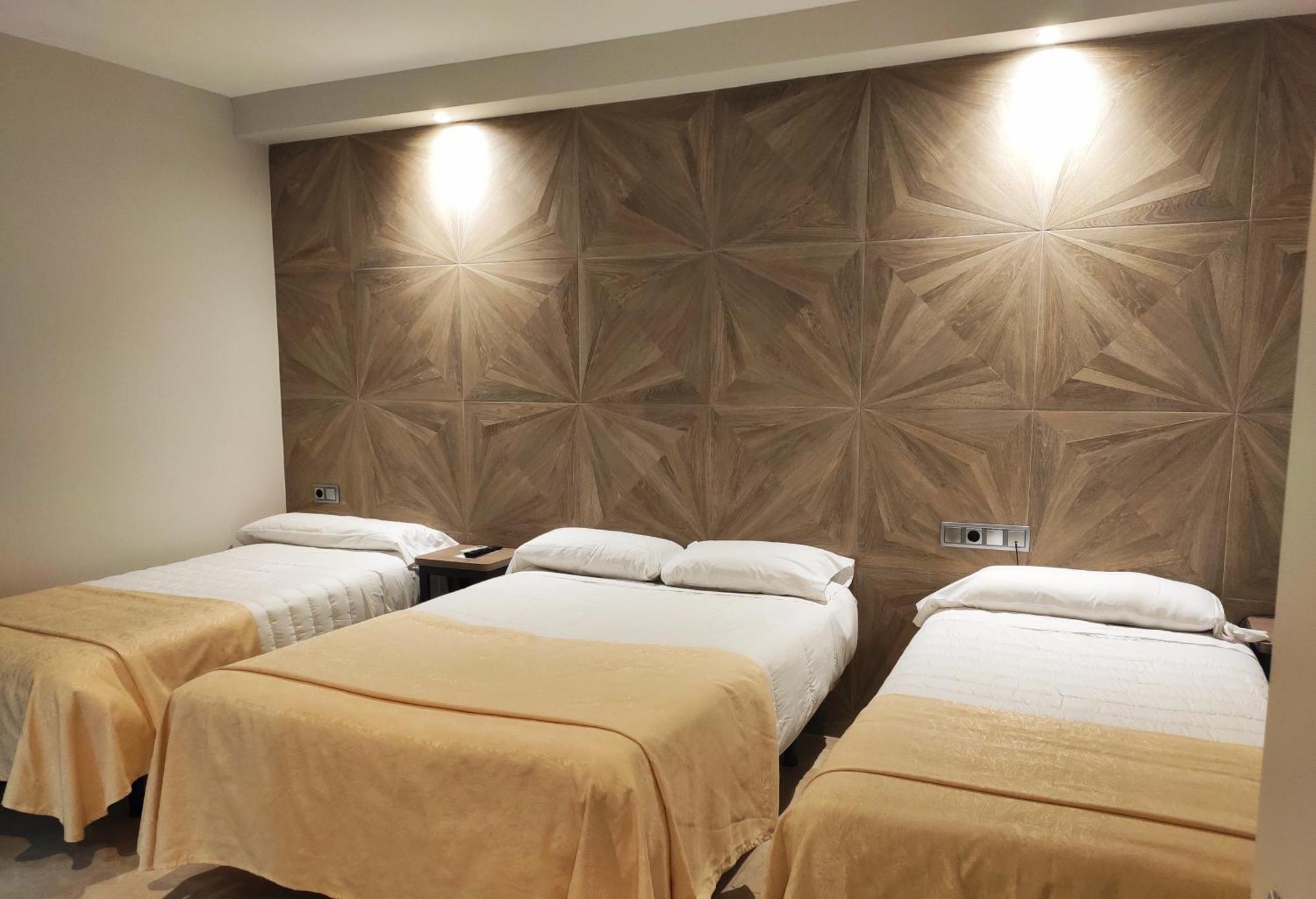 Superior Double Room with Two Extra Beds,1273012552:JPEG