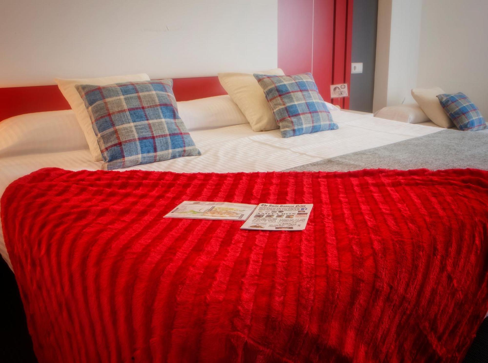 Triple Room,1273091020:JPEG