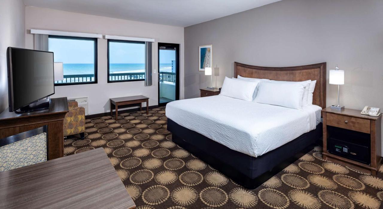 King Room with Roll-In Shower and View - Mobility Accessible,1273292365:JPEG