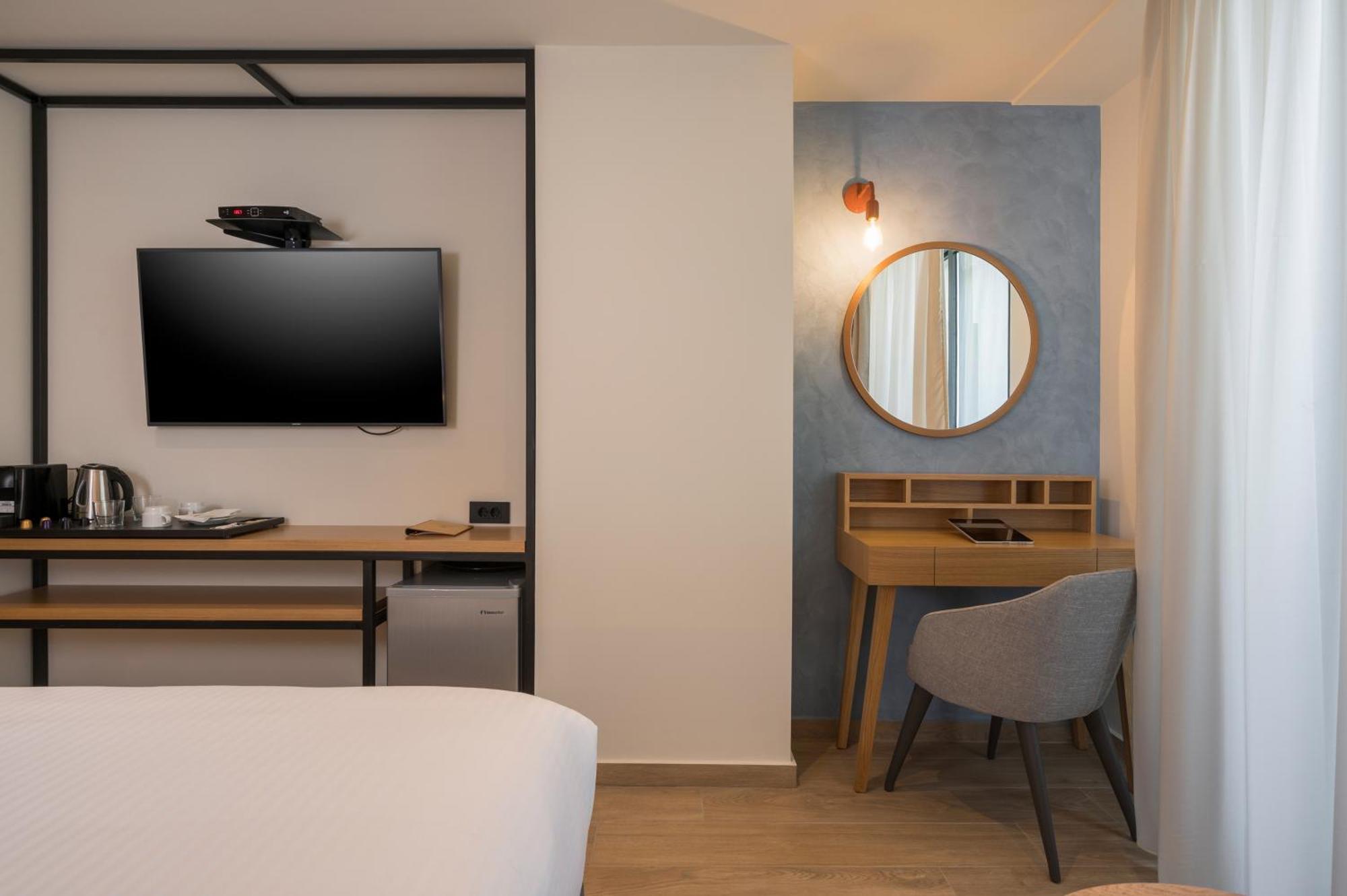 Doppelzimmer mit Poolblick