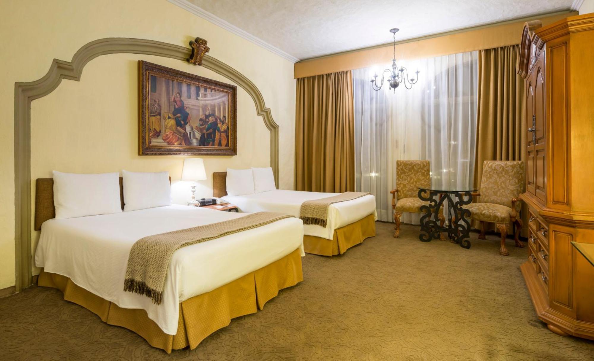 Master Suite Two Beds