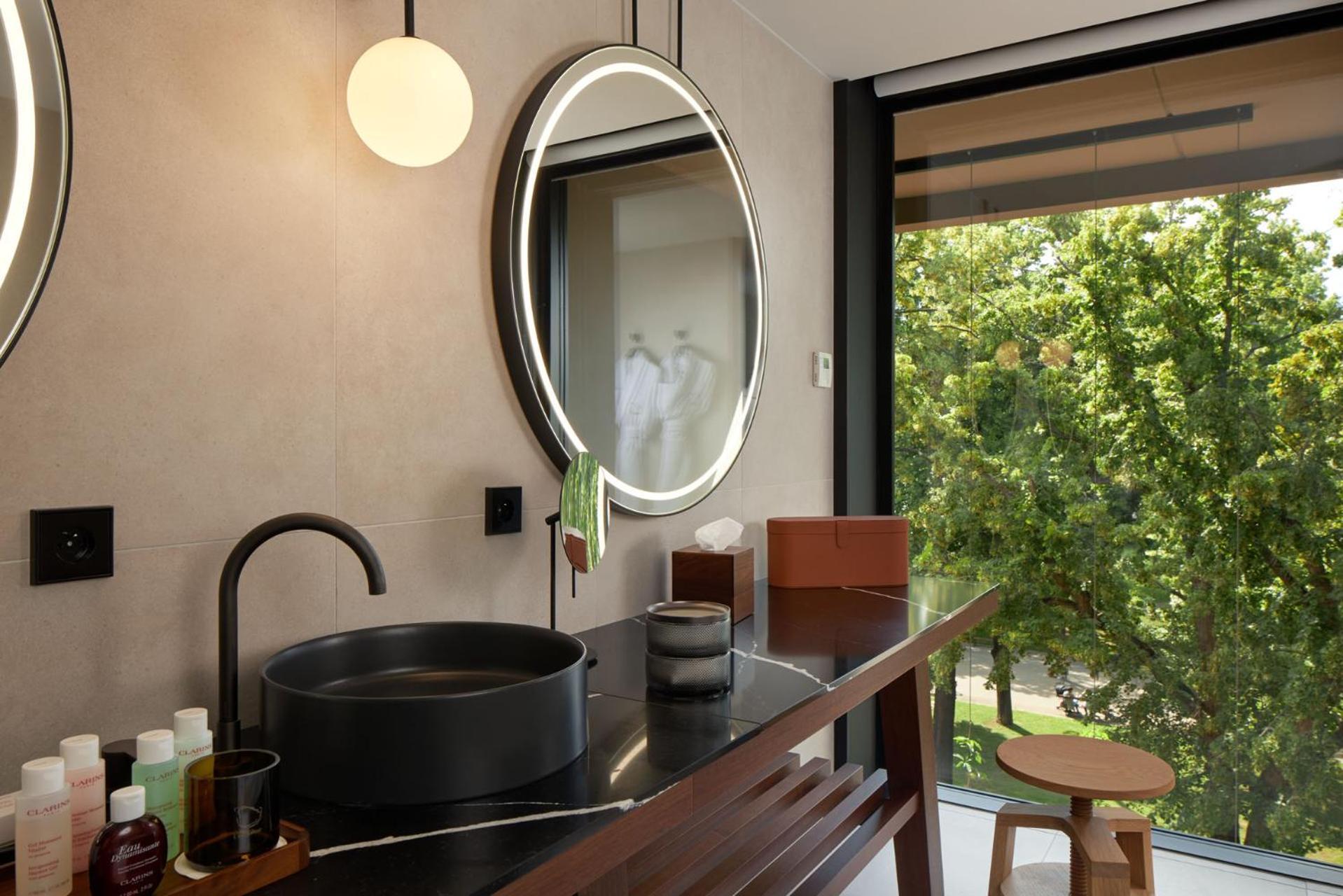 Chambre Lit King-Size Exécutive avec Balcon
