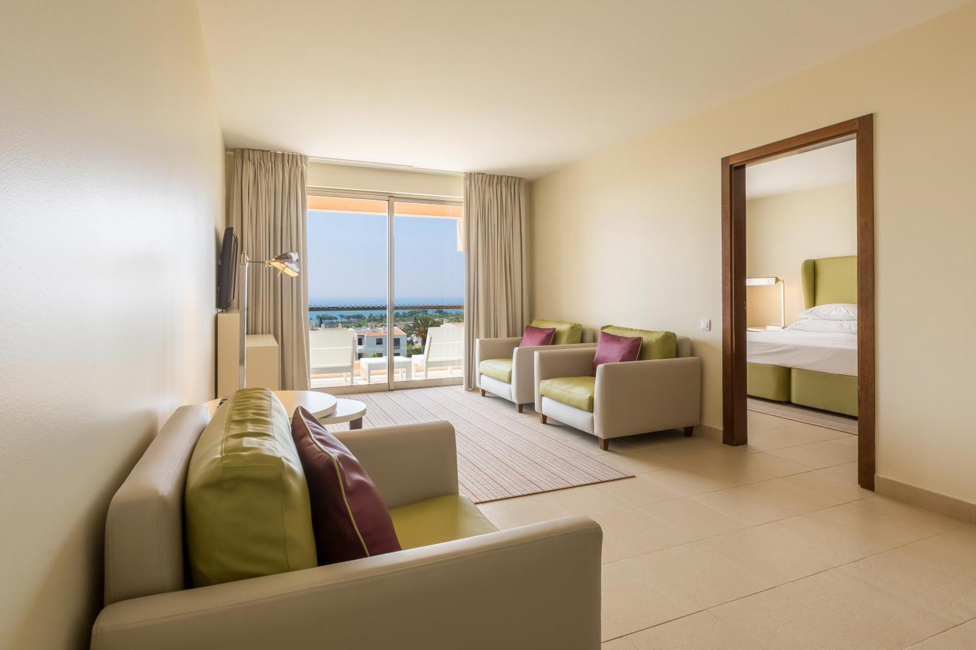 Suite com 2 Quartos e Vista Mar