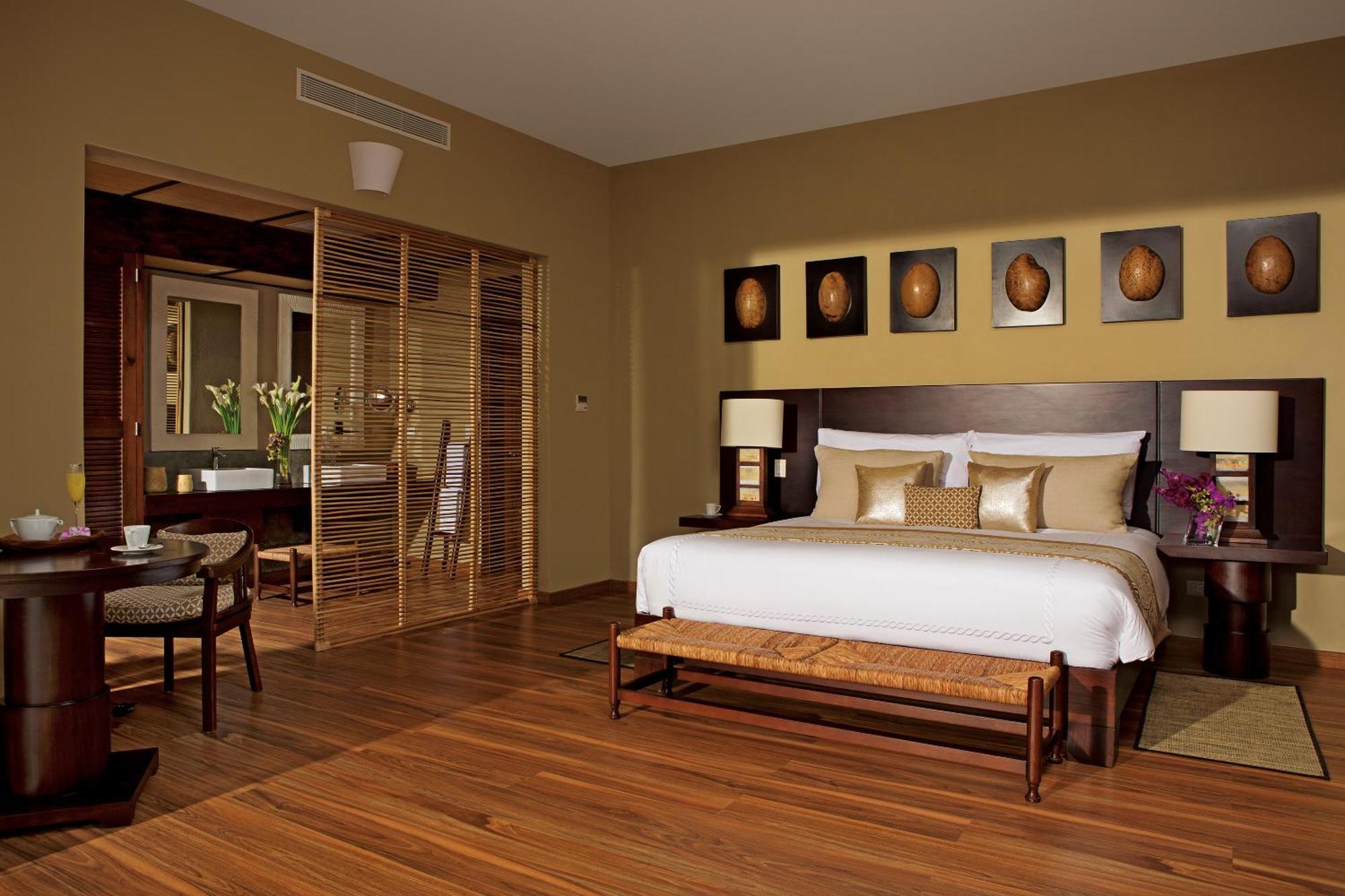 Romantic Junior Suite Garden View King,1274863633:JPEG