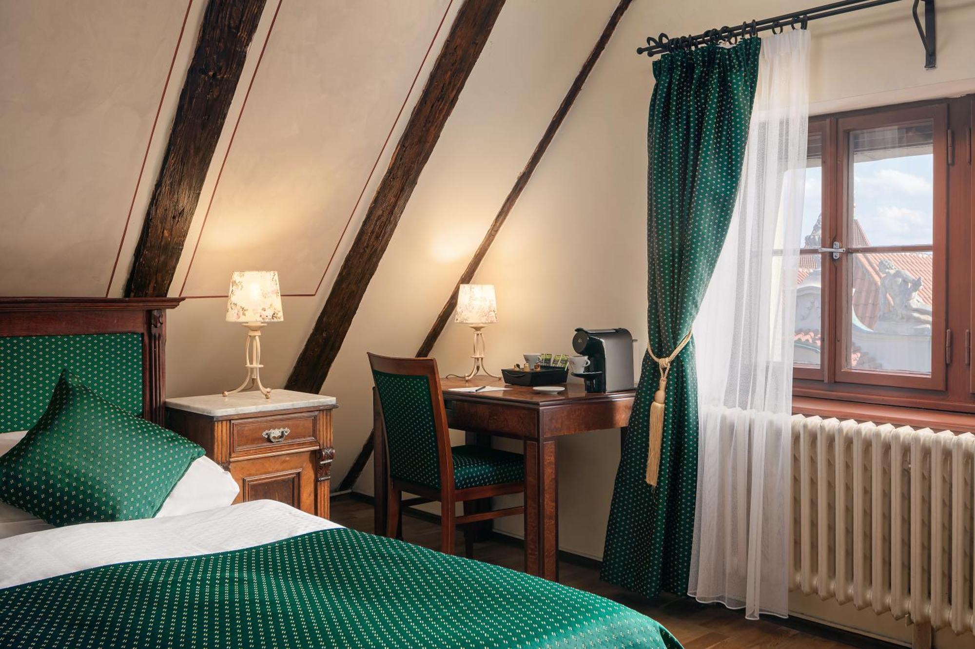 Deluxe Doppel-/Zweibettzimmer