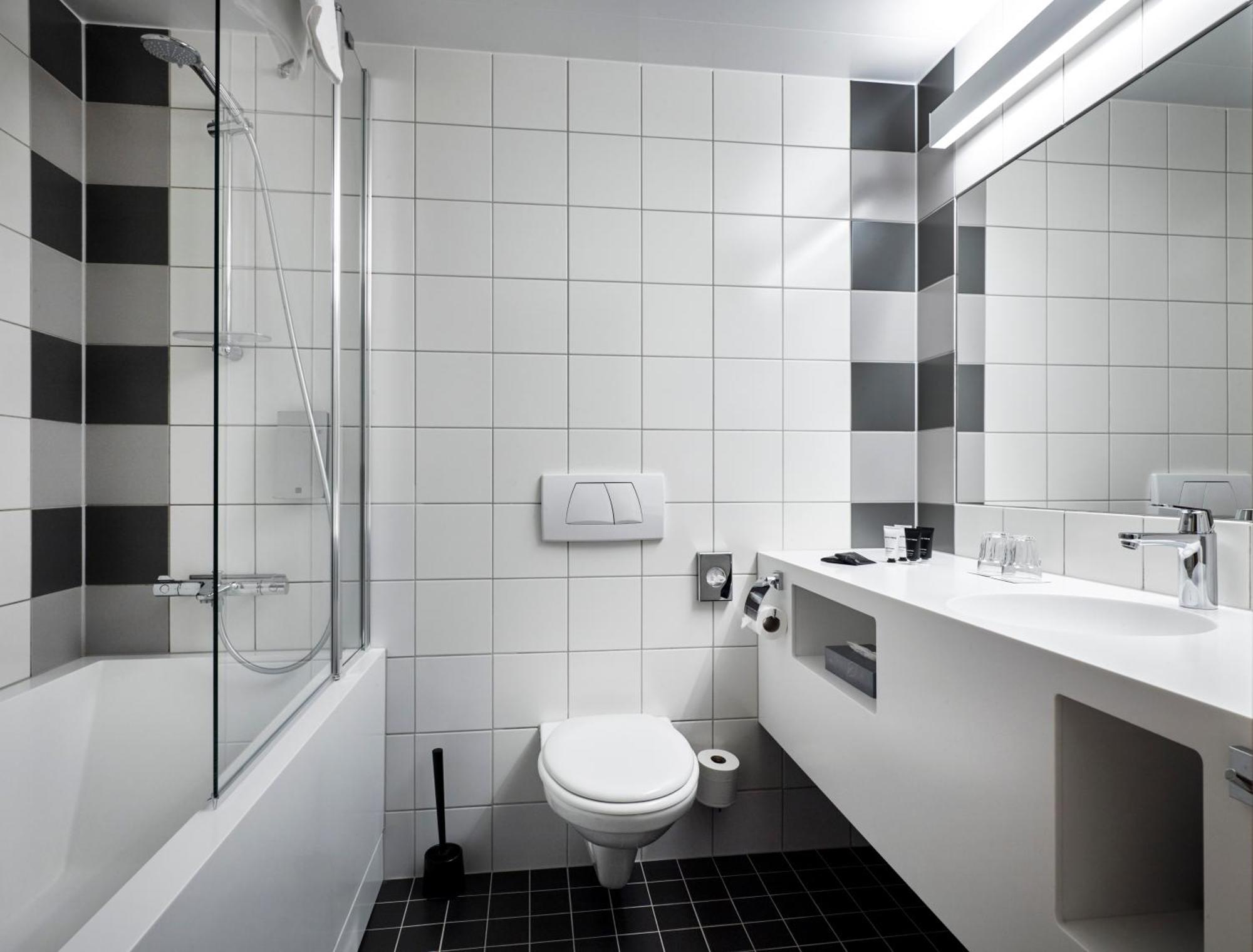 Standard Zimmer mit Zustellbett (max. 2 Erwachsene und 1 Kind bis 12 Jahre) – Gothia Towers