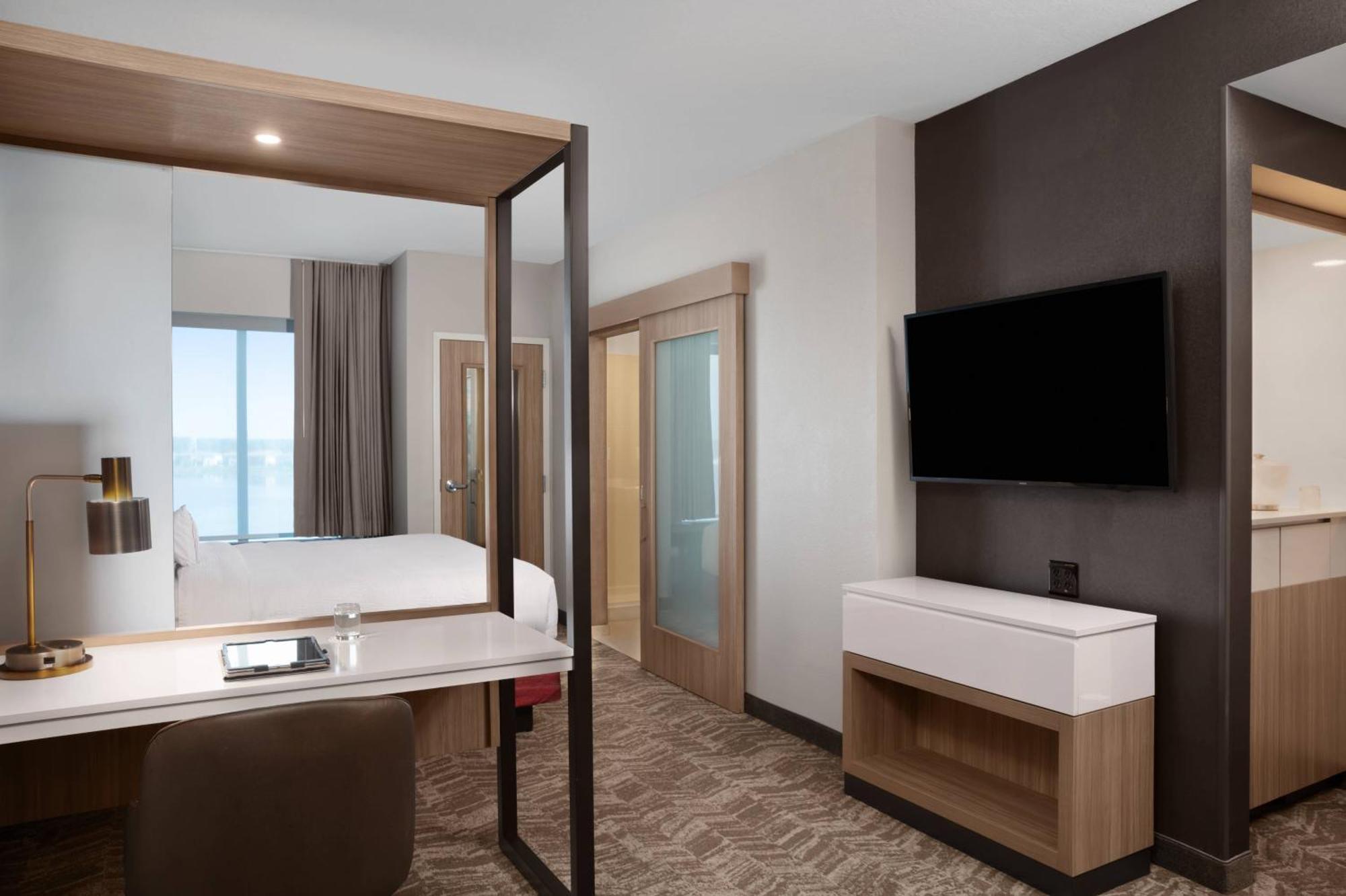 Suite met Kingsize Bed en Slaapbank