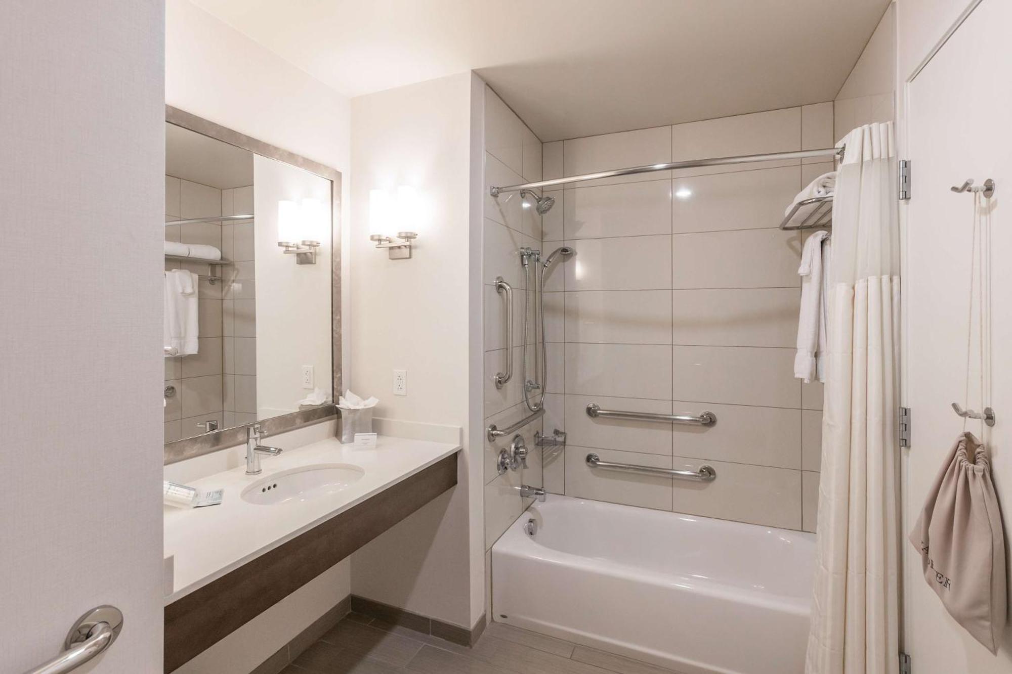 Chambre Lit King-Size - Pour Personnes Malentendantes