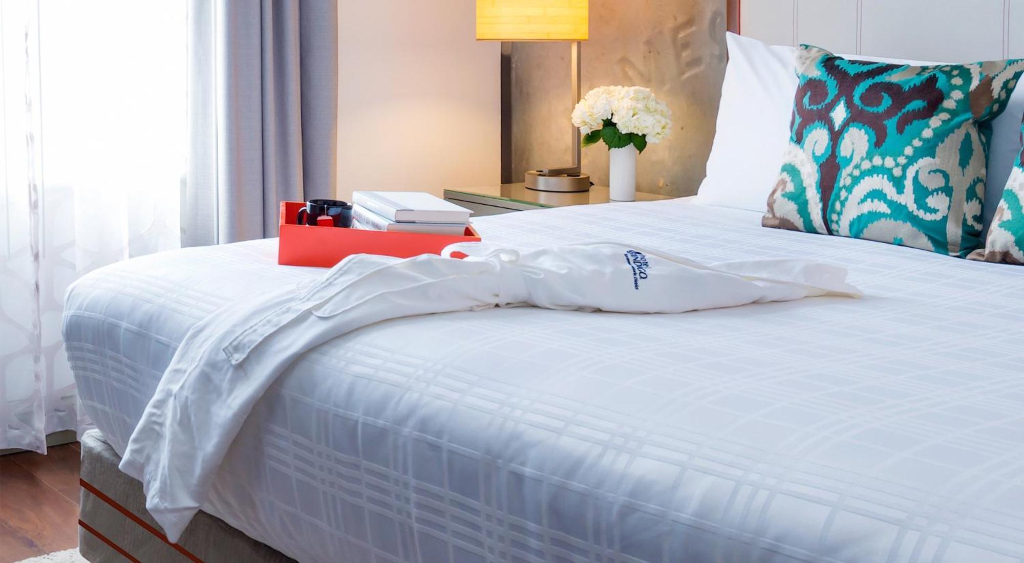 One-Bedroom King Suite