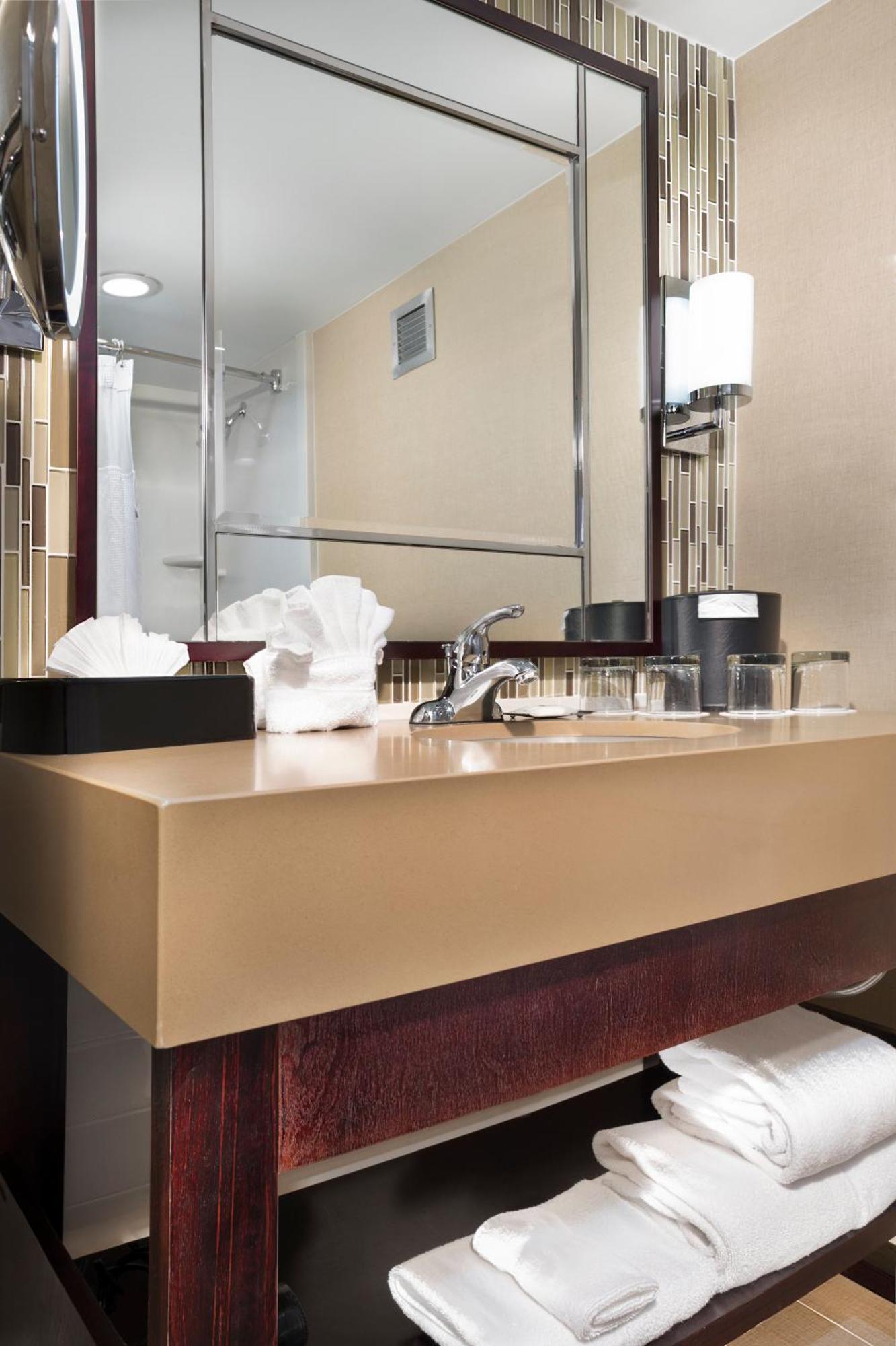 Junior King Suite