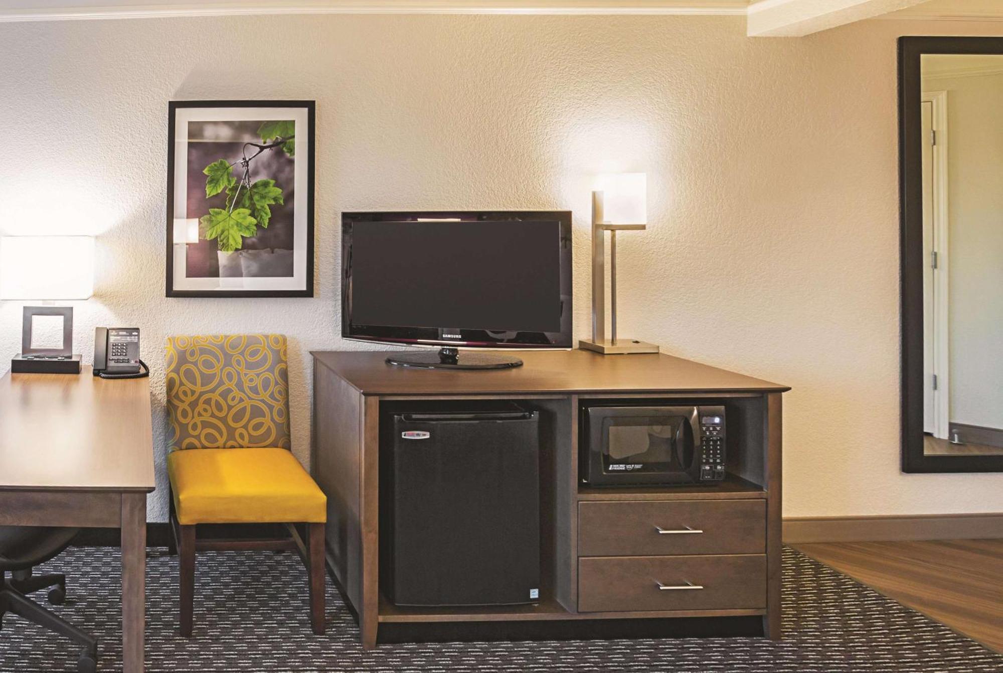 Deluxe Double Room with Two Double Beds