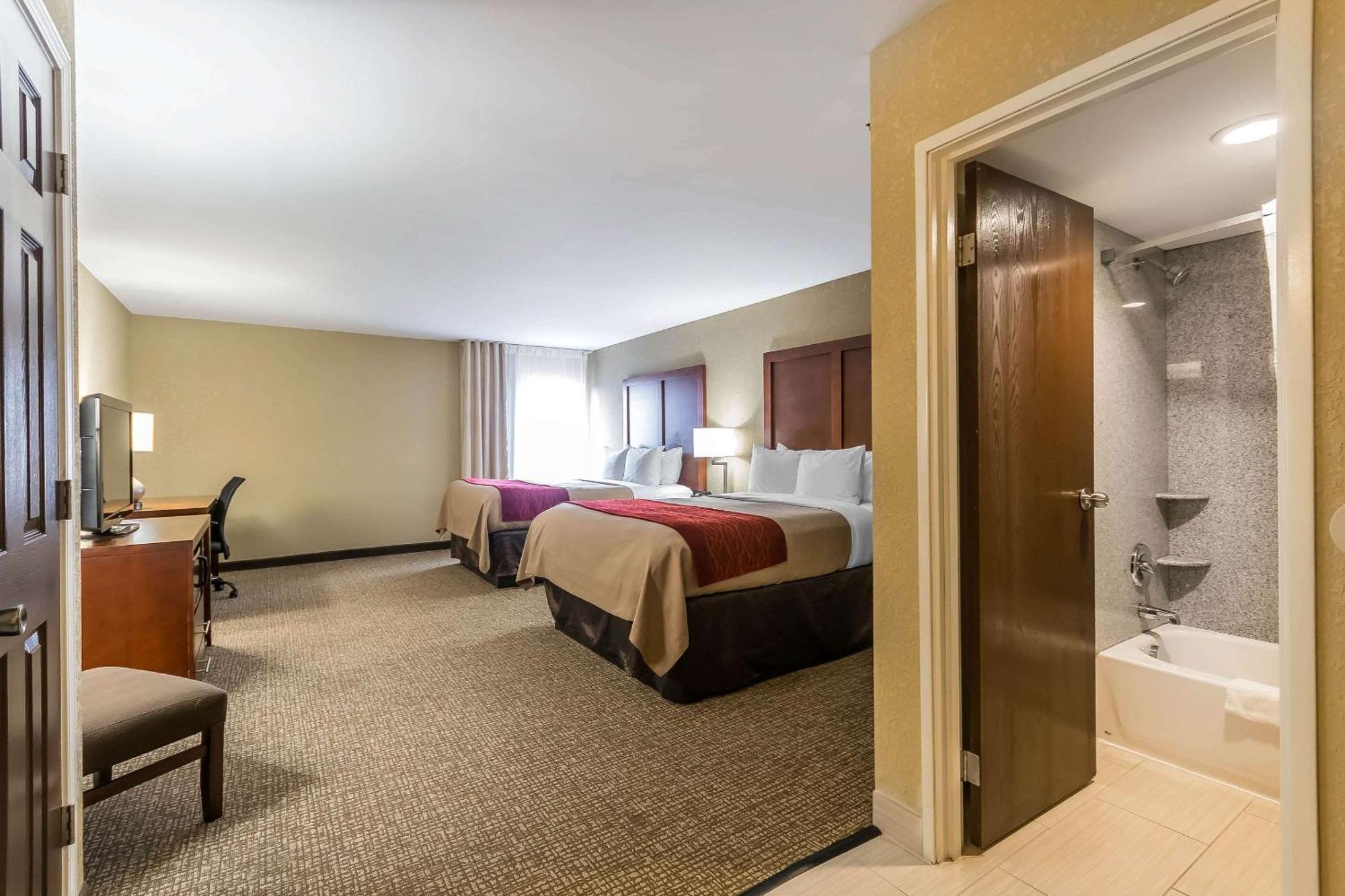 Queen Room with Two Queen Beds