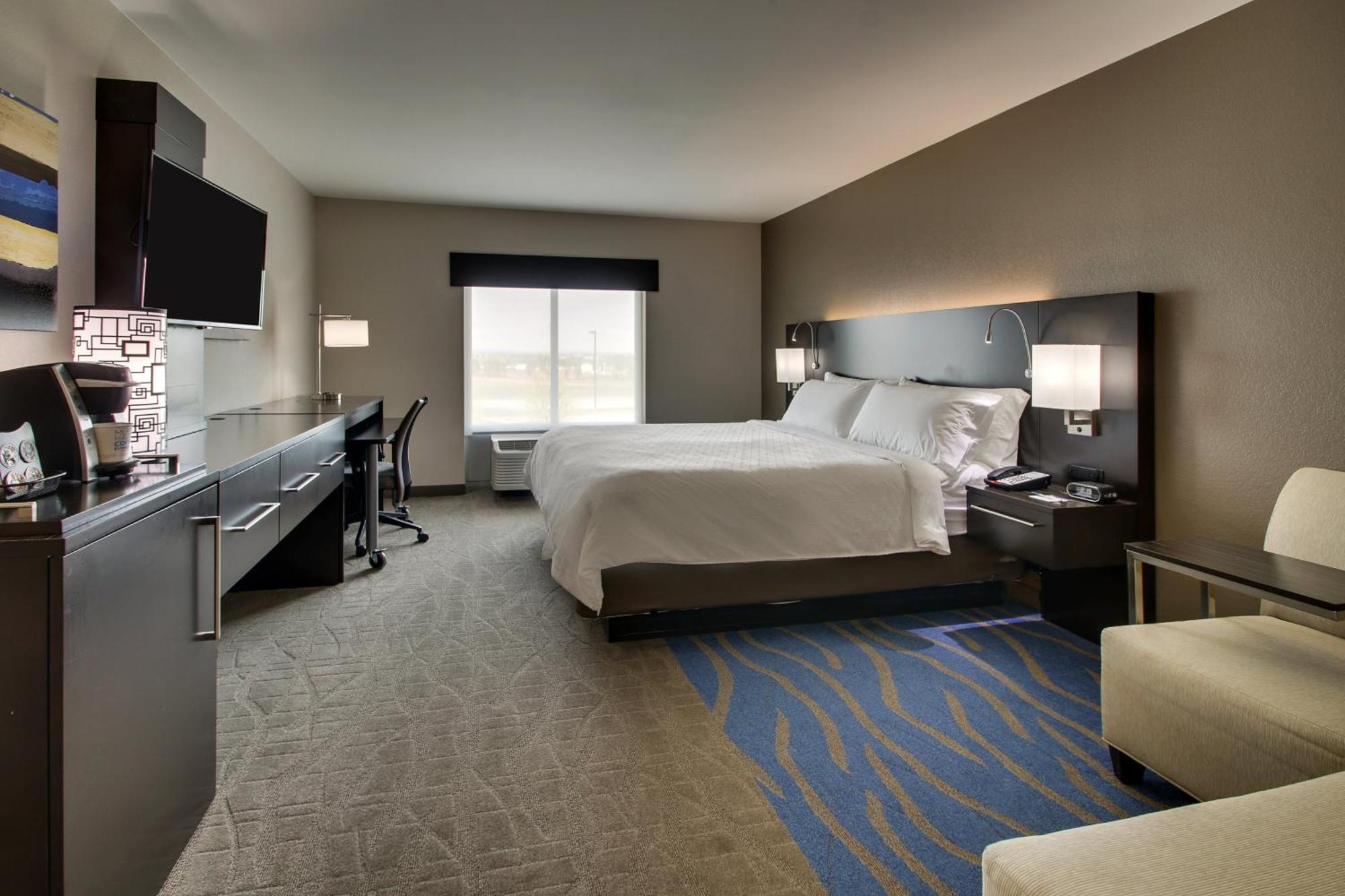 Superior King Room