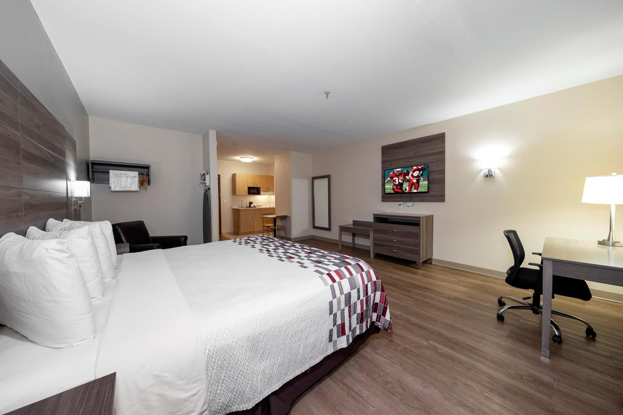 Deluxe King Room - Disability Access/Kitchenette/Non-Smoking,1276667578:JPEG