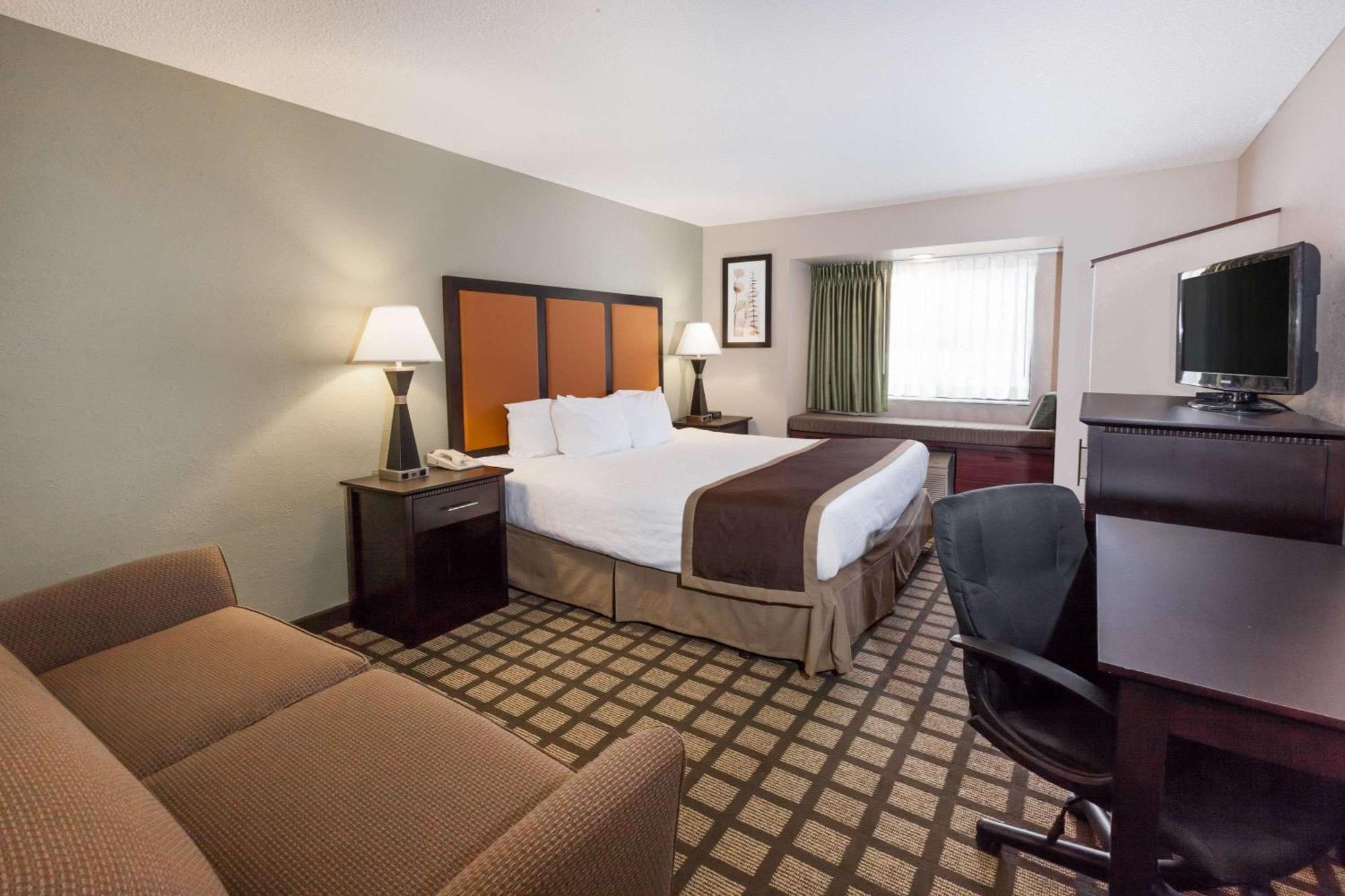 Business King Room