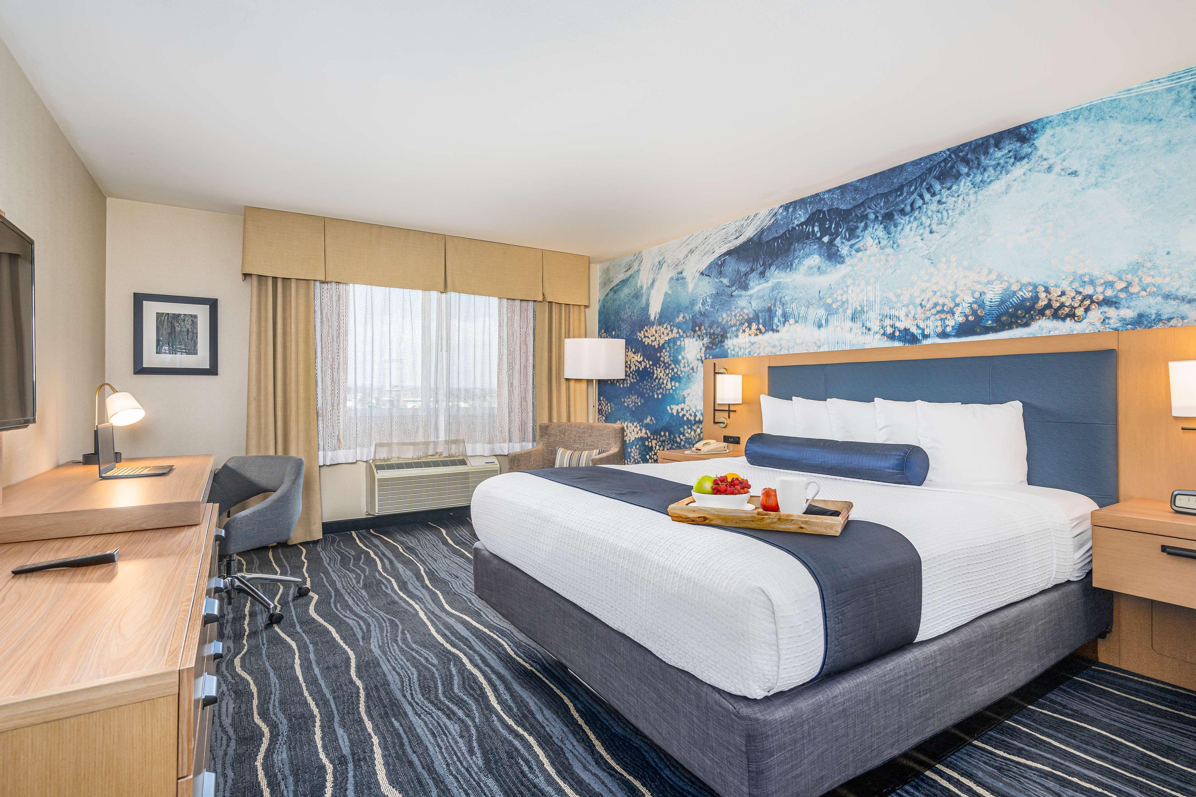 King Room with Bath Tub - Disability Access/Communication Assistance,1276841794:JPEG