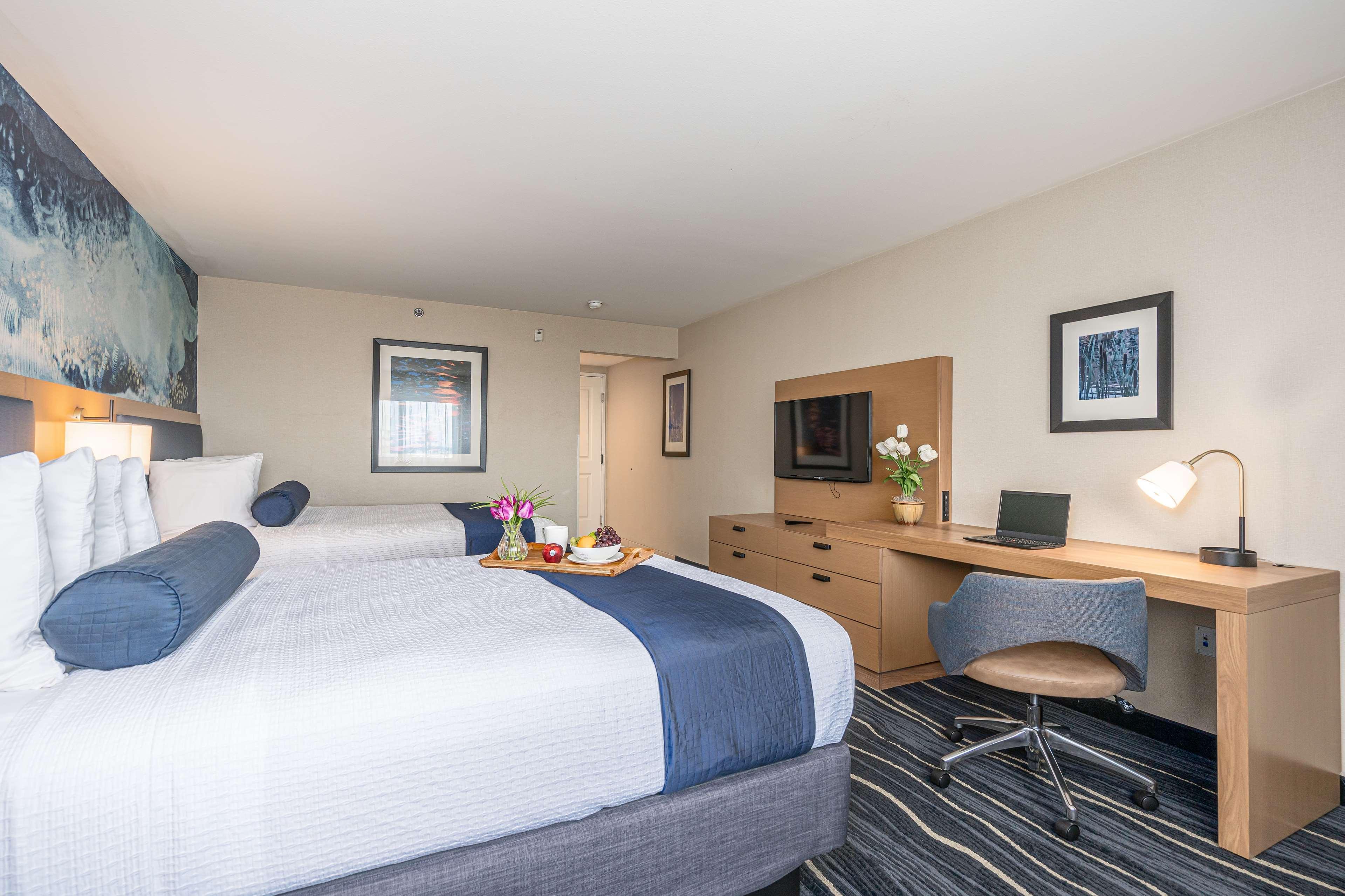 Queen Room with Two Queen Beds and Balcony - Non-Smoking,1542016993:JPEG