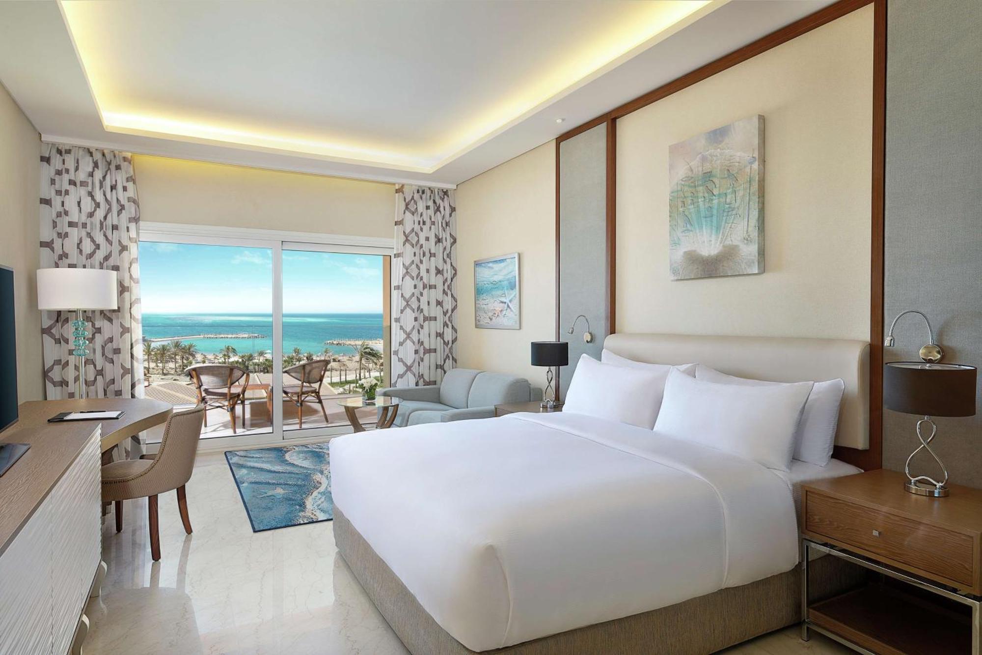 Superior Zimmer mit Kingsize-Bett, Meerblick und Balkon