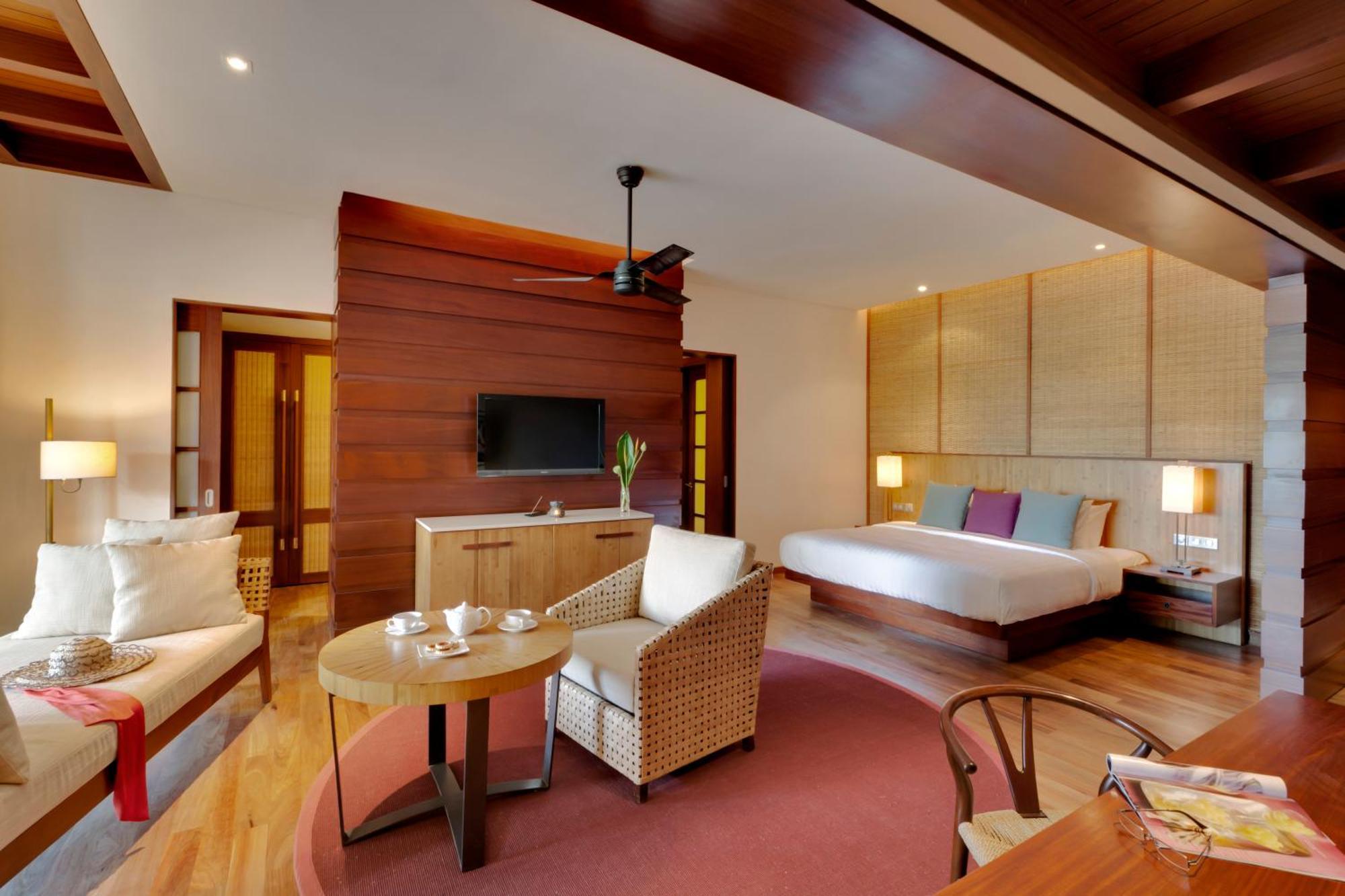 Suite de luxe avec piscine chauffée et jardin